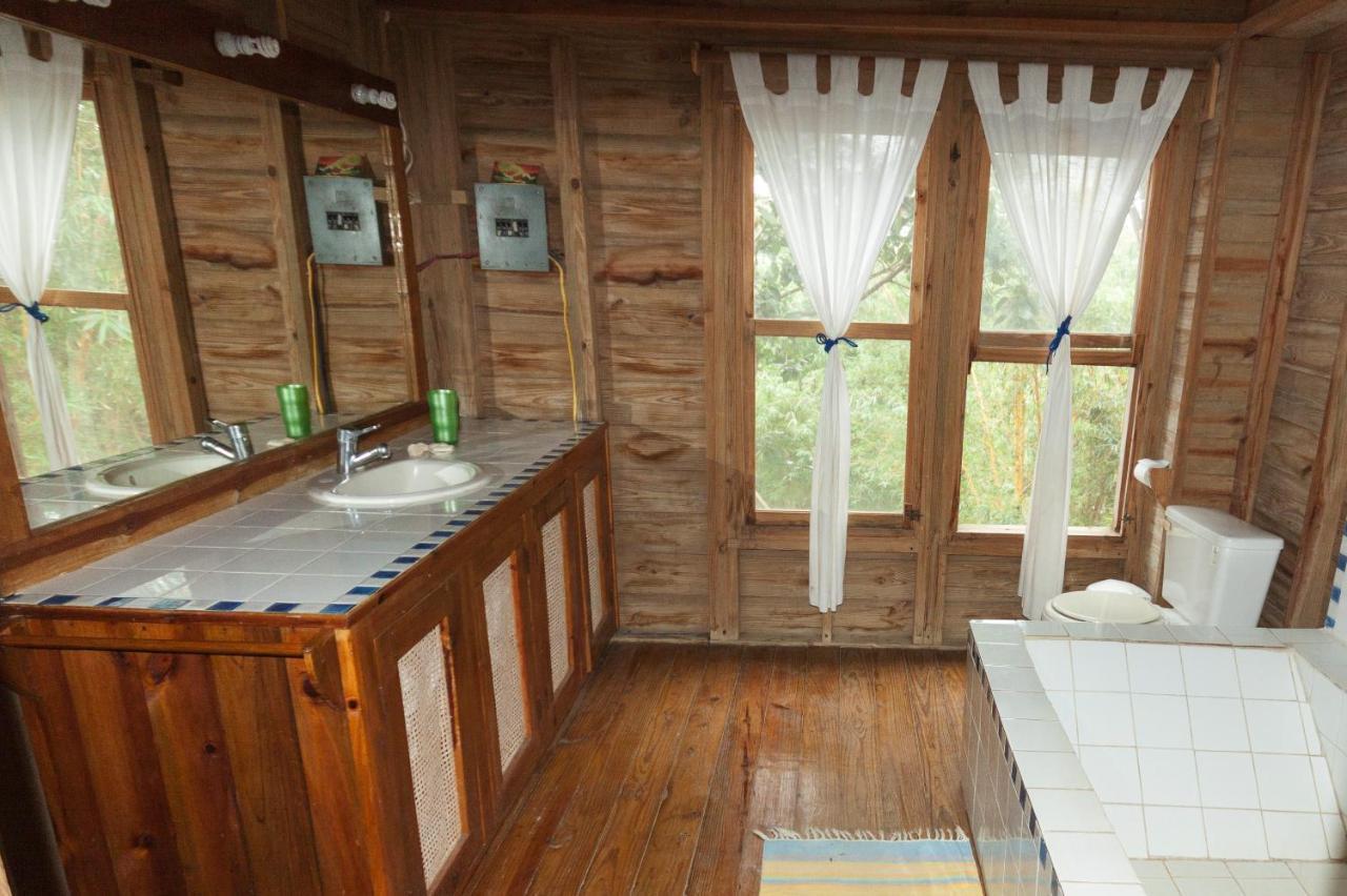 Roatan Bed & Breakfast Apartments West End Eksteriør billede