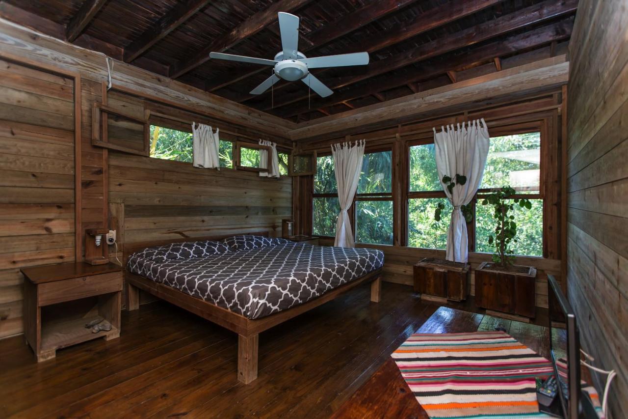 Roatan Bed & Breakfast Apartments West End Eksteriør billede