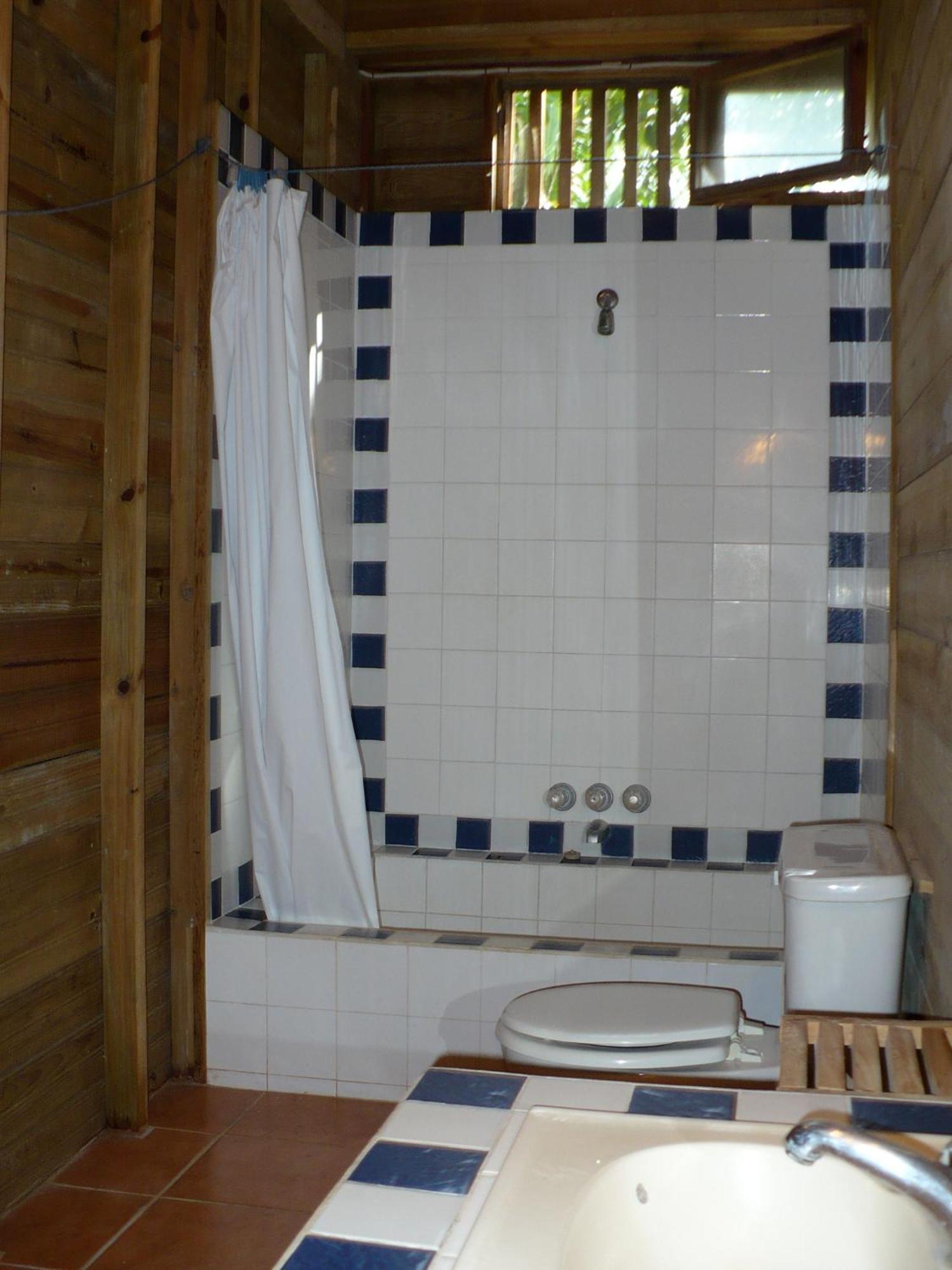 Roatan Bed & Breakfast Apartments West End Værelse billede
