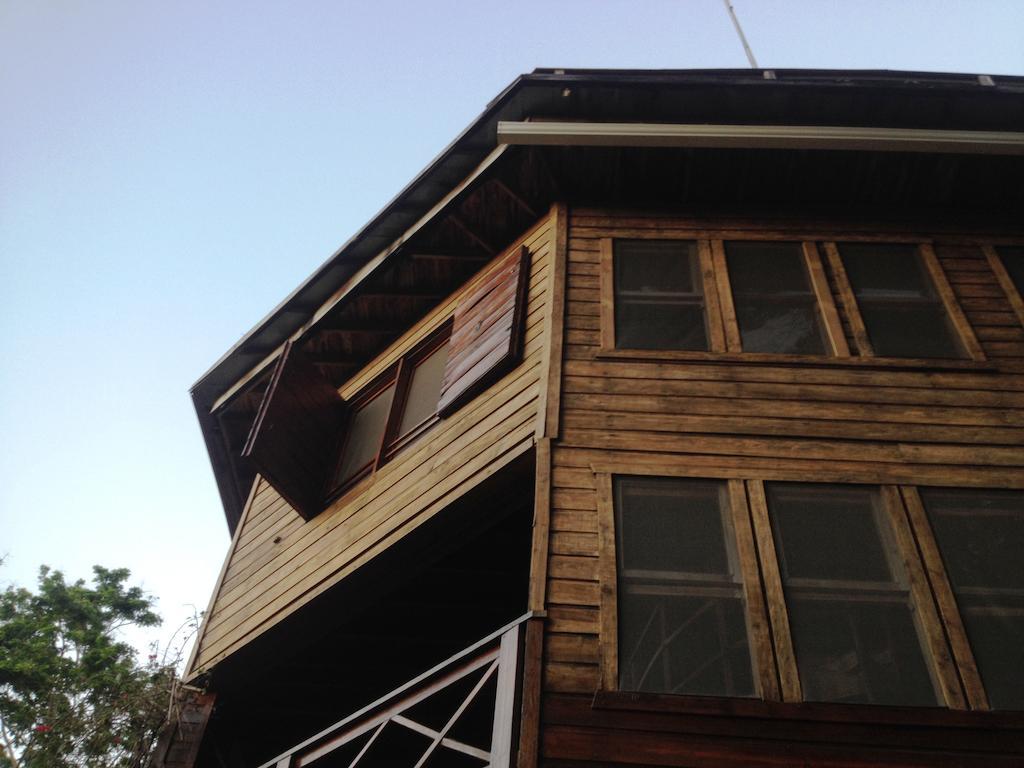 Roatan Bed & Breakfast Apartments West End Eksteriør billede