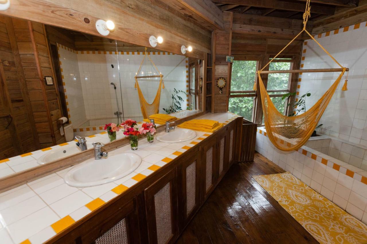 Roatan Bed & Breakfast Apartments West End Eksteriør billede